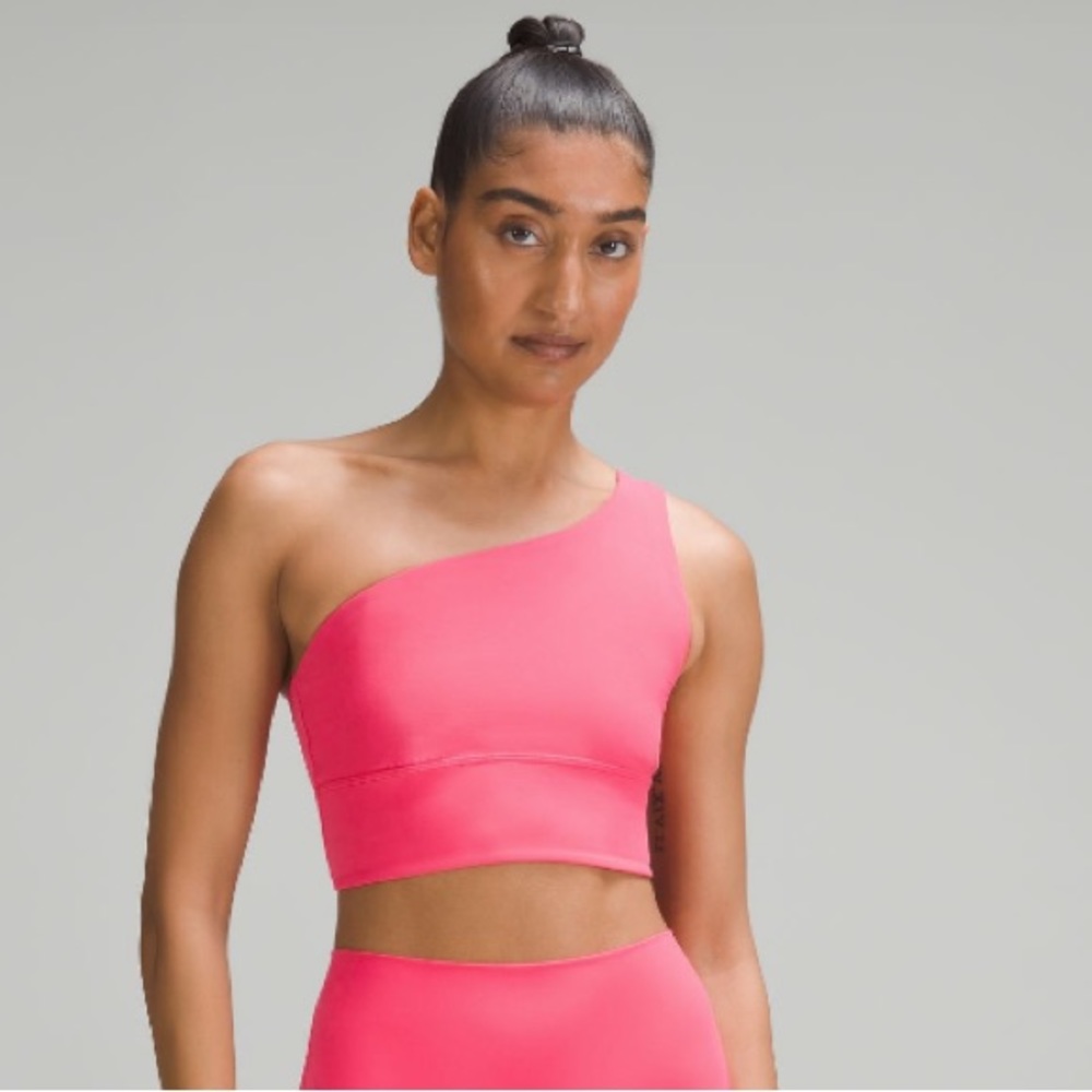 Align asymmetrical bra